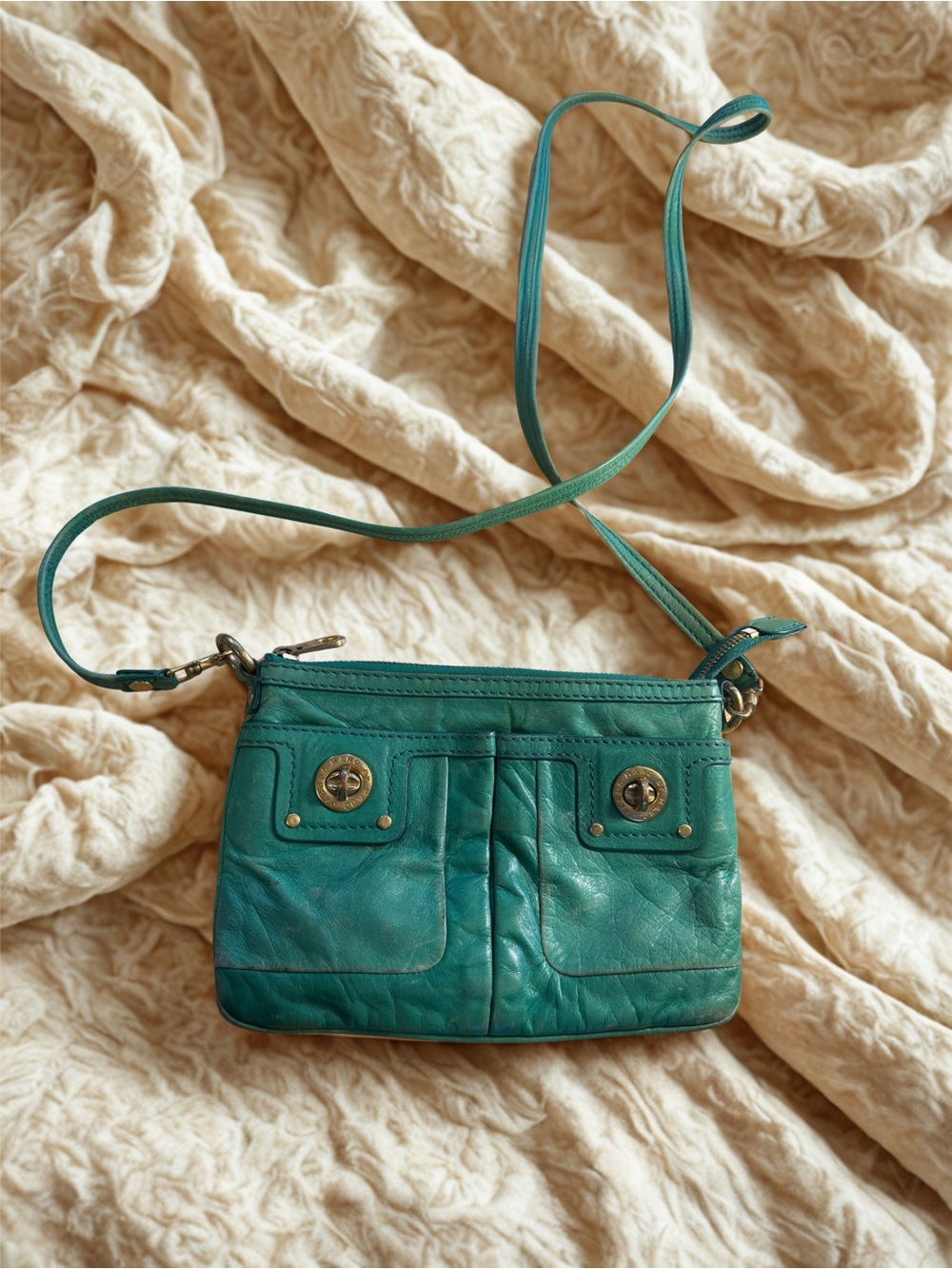 Marc Jacobs Green Leather Small Crossbody Bag - Stylish Everyday Shoulder Bag